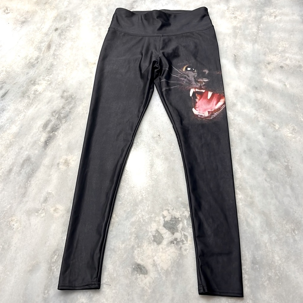 Black shiny leggings, small